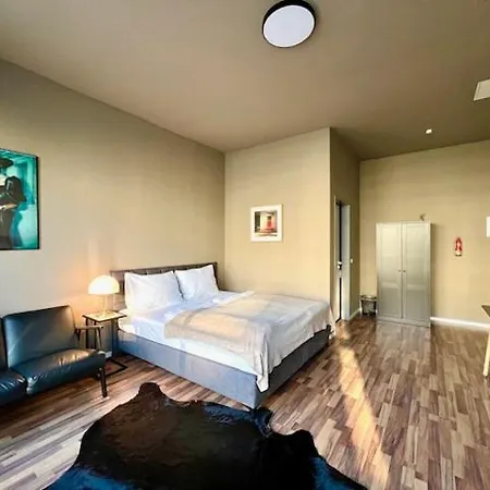 BW Living - N8 Rooms Apartment *