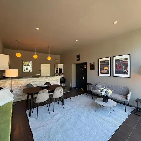 BW Living - N8 Rooms Apartment *
